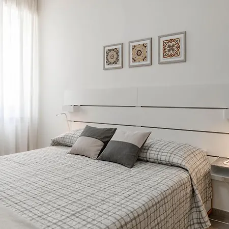 H11 Casa Del Sole Parcheggio - Vista Mare 圣雷默